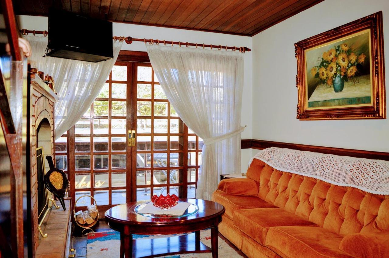 Apartamento - Solar Das Hortensias * Campos do Jordão